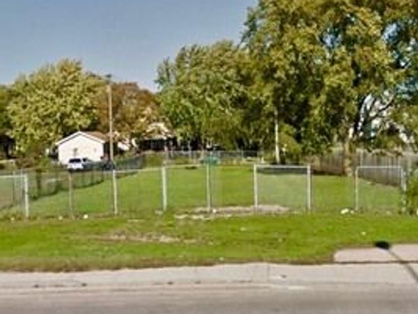 569 E Cass Street, Joliet, IL 60432
