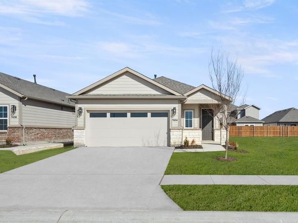 7404 Summer Sunset Drive, Denton, TX 76249