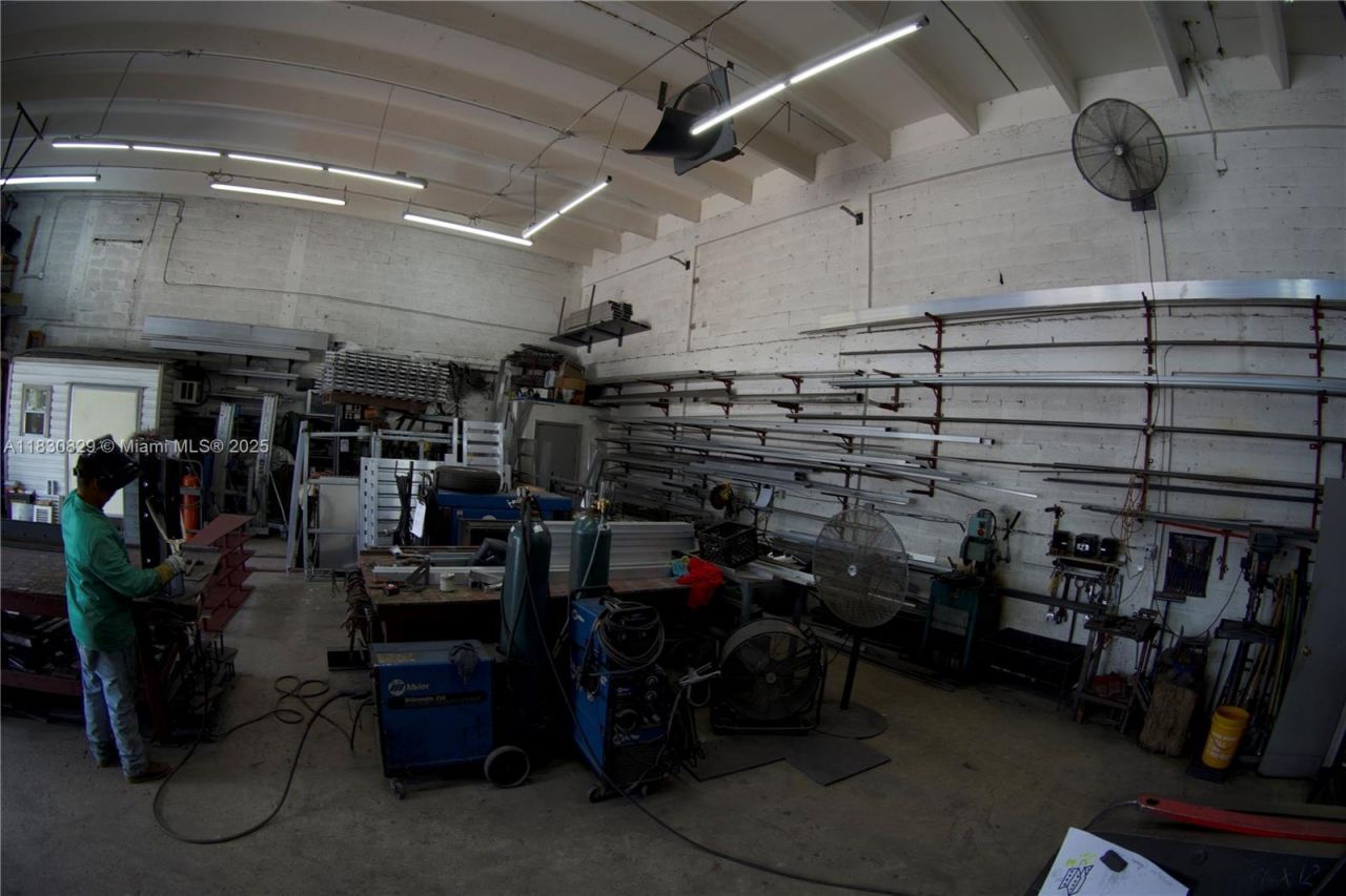 4471 SW 75th Ave, Miami, FL 33155 Photo