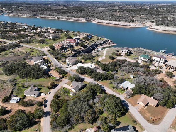 3003 Patriot DR, Lago Vista, TX 78645