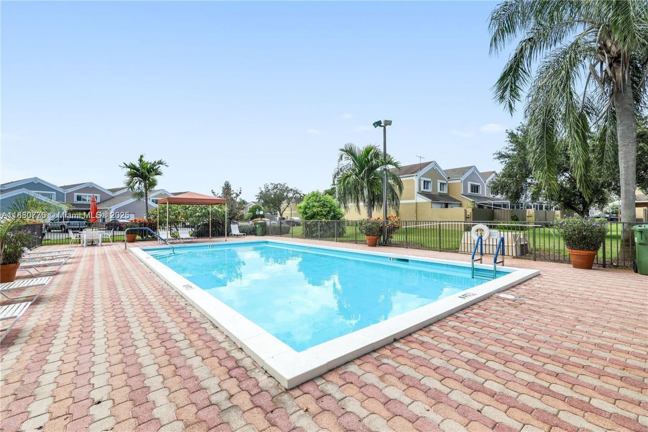 Please Call For Address, Pembroke Pines, FL 33026 Photo