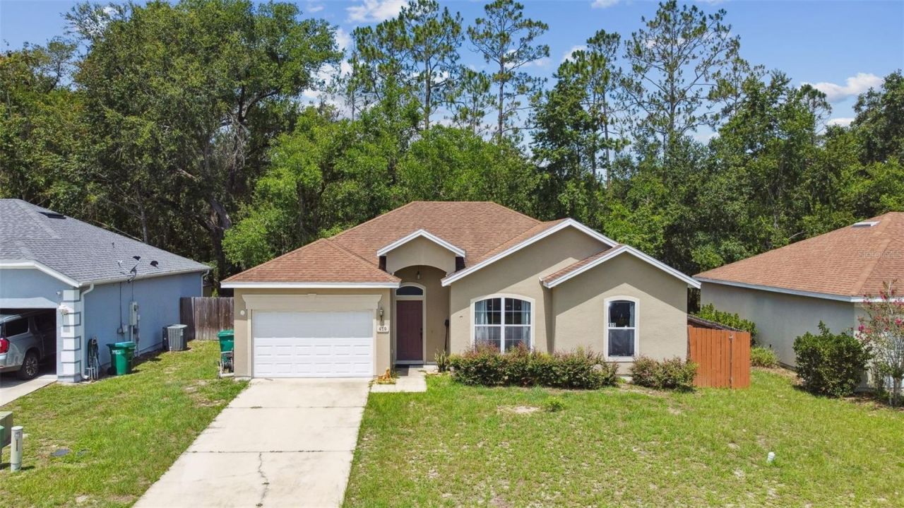 419 Cierra Oaks Circle, Lady Lake, FL 32159 Main Photo