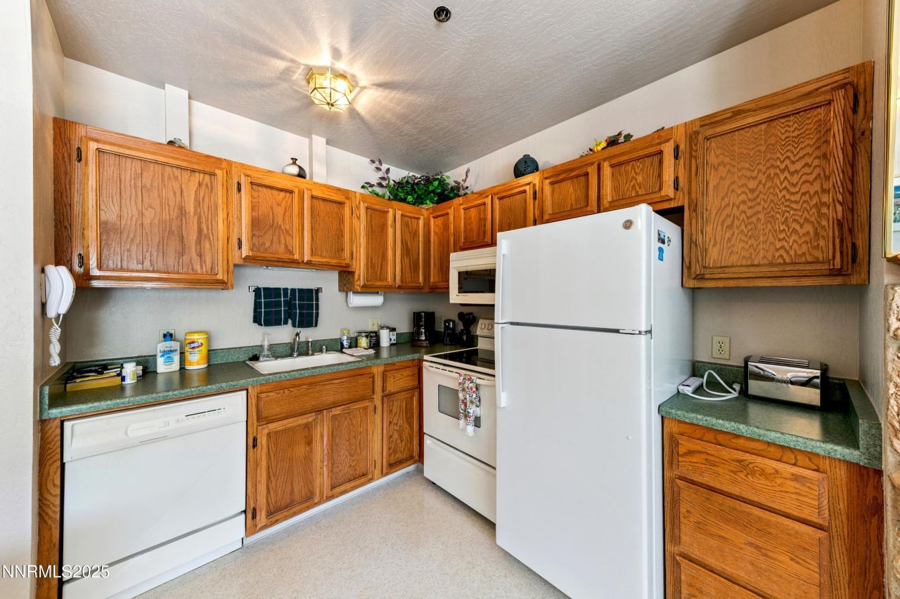 313 Tramway Drive, Unit 20, Stateline, NV 89449 Photo