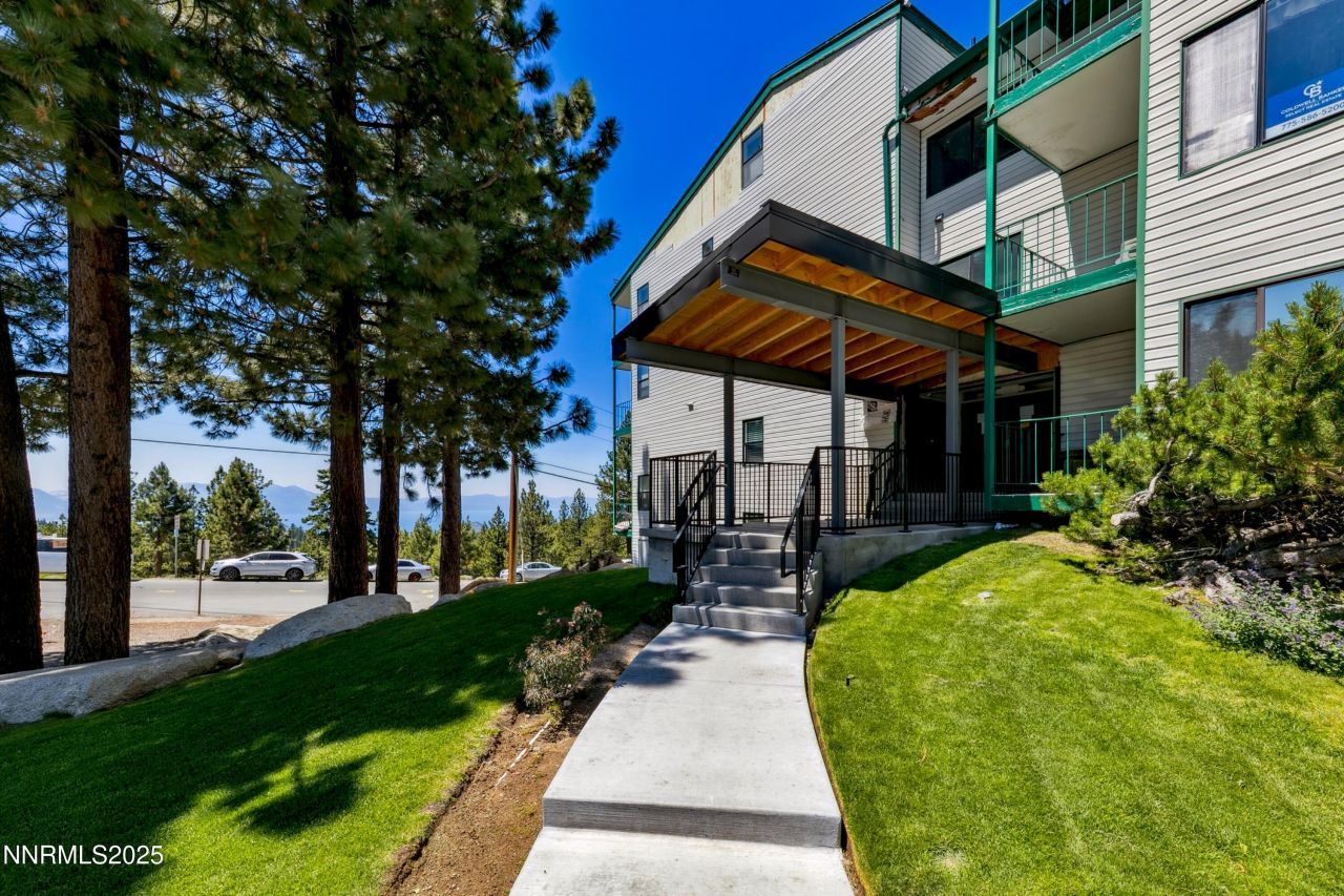 313 Tramway Drive, Unit 20, Stateline, NV 89449 Photo