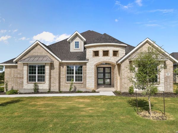 222 Poe Parkway, Castroville, TX 78009
