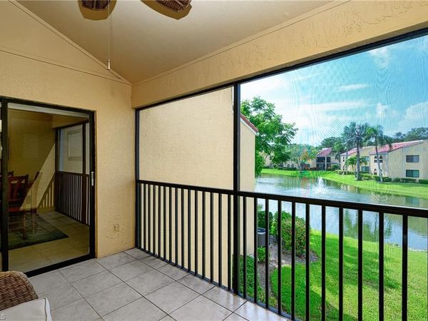 559 Beachwalk CIR, Unit U-203, NAPLES, FL 34108