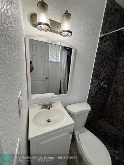 2213 Lincoln Street, Unit 4, Hollywood, FL 33020 Photo