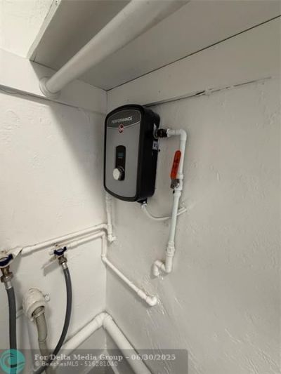 2213 Lincoln Street, Unit 4, Hollywood, FL 33020 Photo