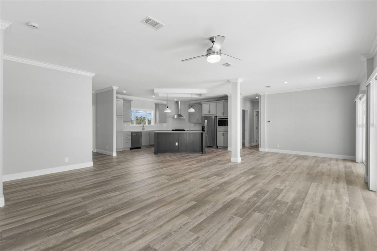 6924 Americana Drive Ne, Unit 167, Saint Petersburg, FL 33702 Photo