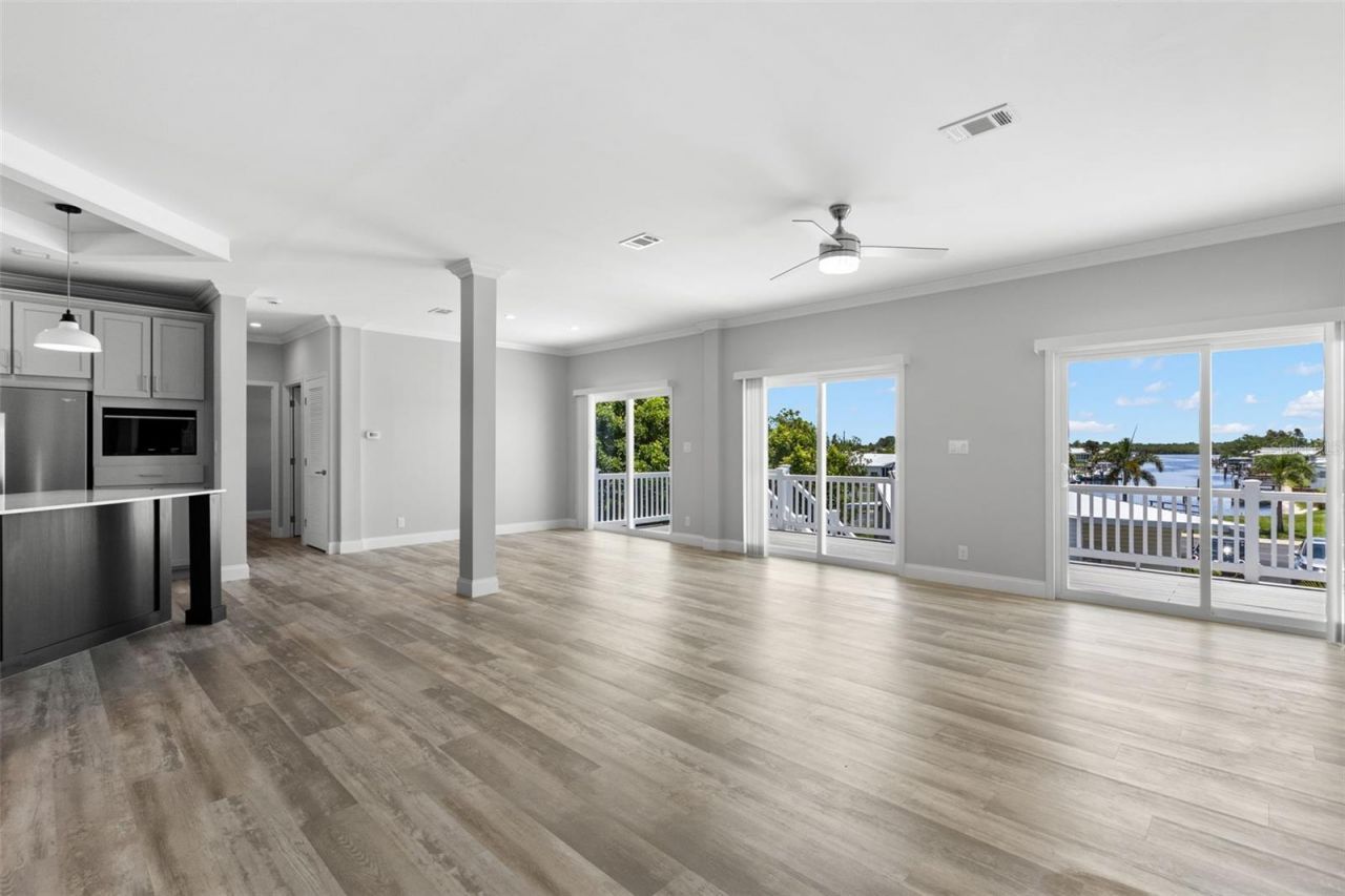 6924 Americana Drive Ne, Unit 167, Saint Petersburg, FL 33702 Photo