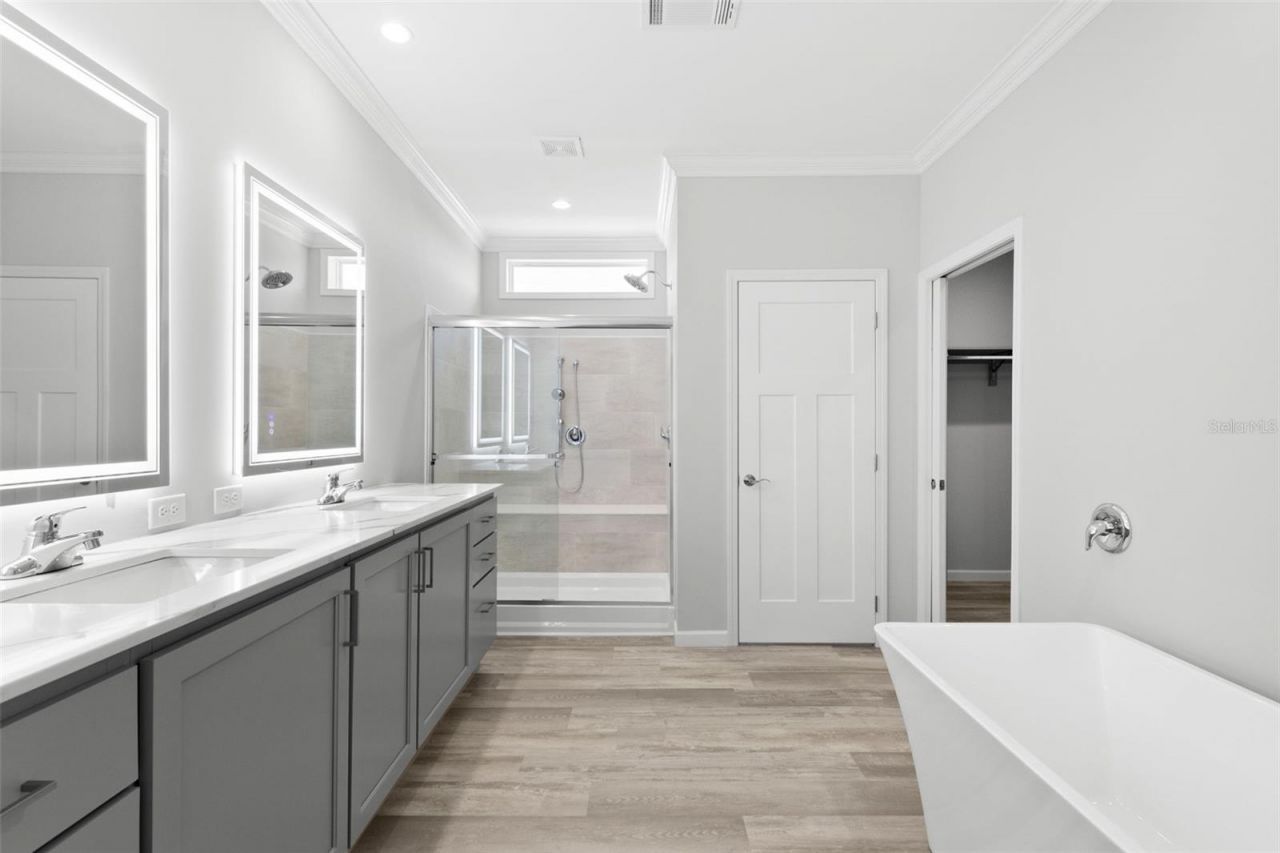 6924 Americana Drive Ne, Unit 167, Saint Petersburg, FL 33702 Photo