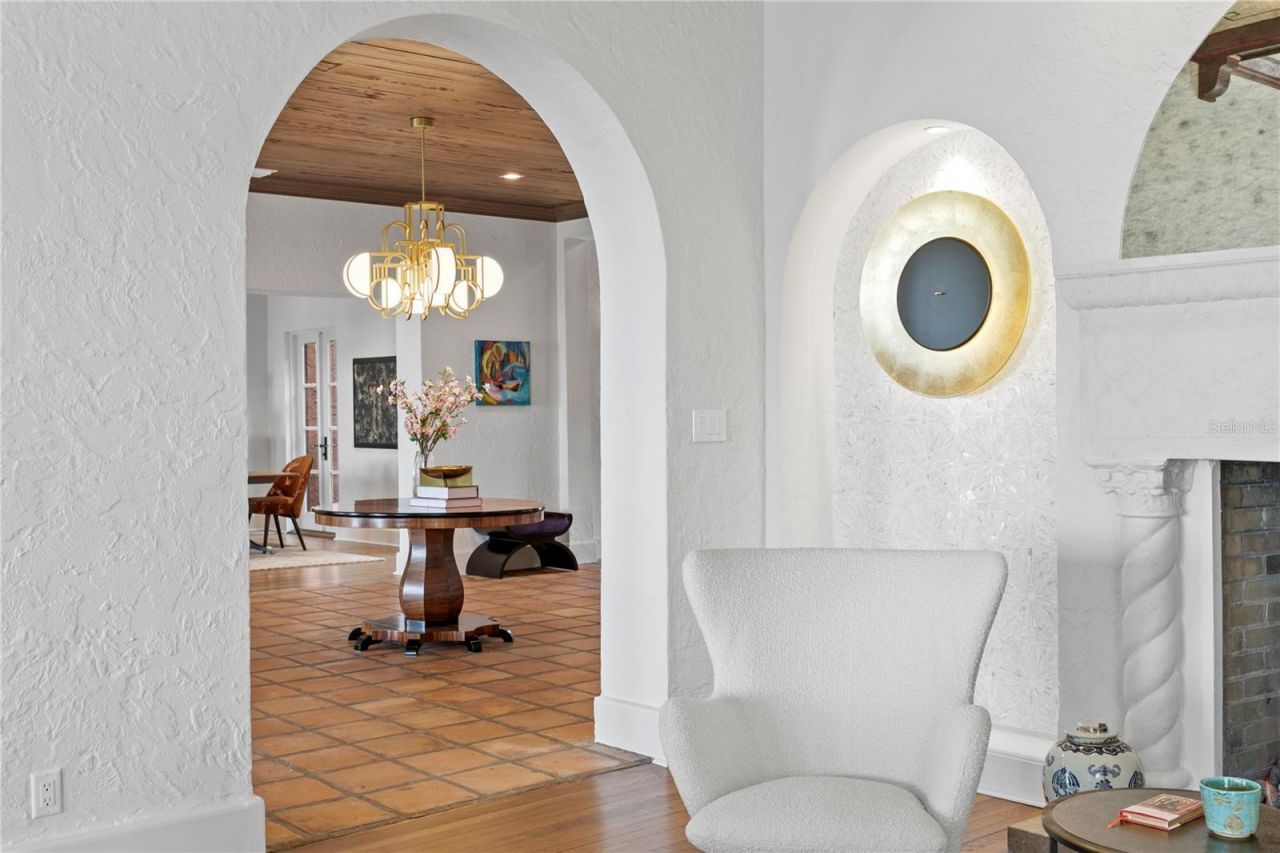 501 Brightwaters Boulevard Ne, Saint Petersburg, FL 33704 Photo