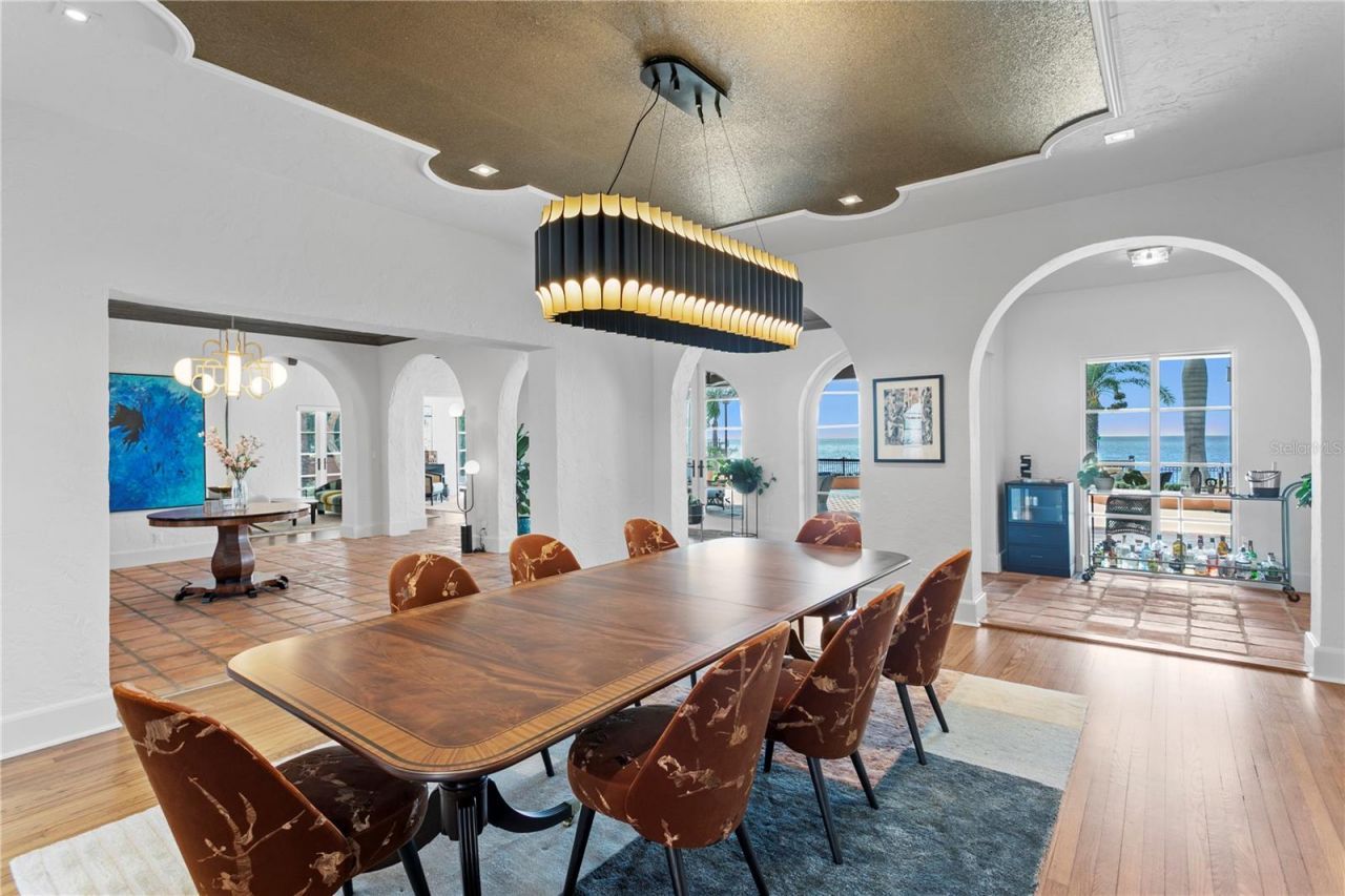 501 Brightwaters Boulevard Ne, Saint Petersburg, FL 33704 Photo