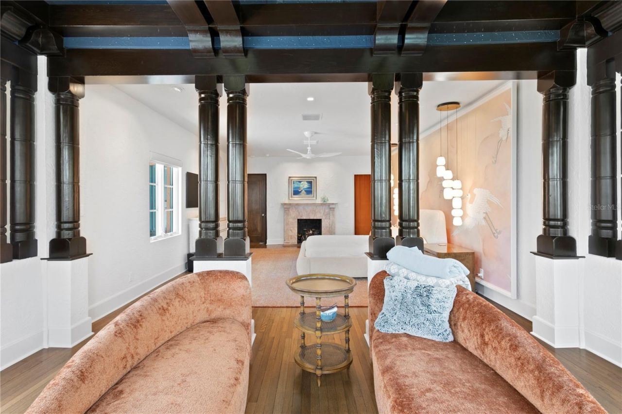 501 Brightwaters Boulevard Ne, Saint Petersburg, FL 33704 Photo