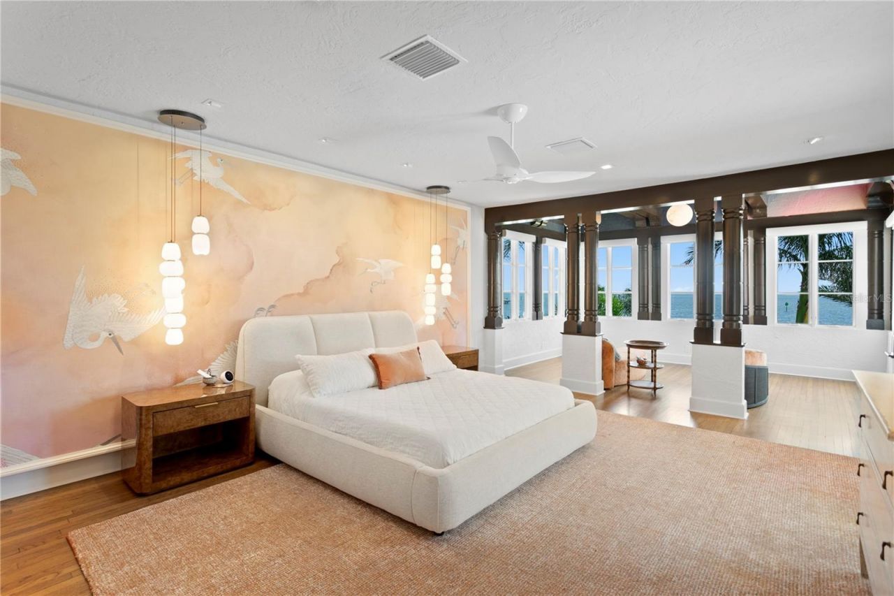 501 Brightwaters Boulevard Ne, Saint Petersburg, FL 33704 Photo