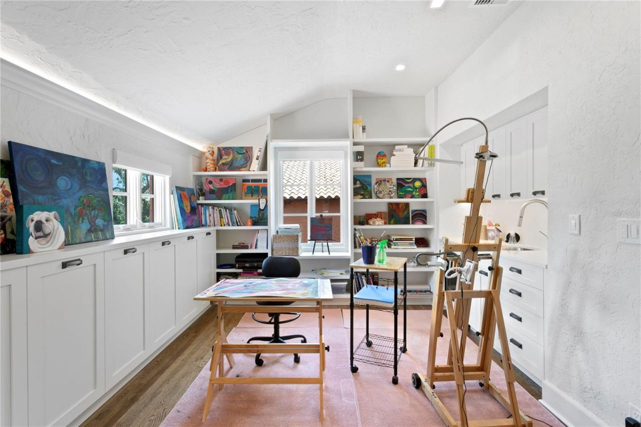 501 Brightwaters Boulevard Ne, Saint Petersburg, FL 33704 Photo