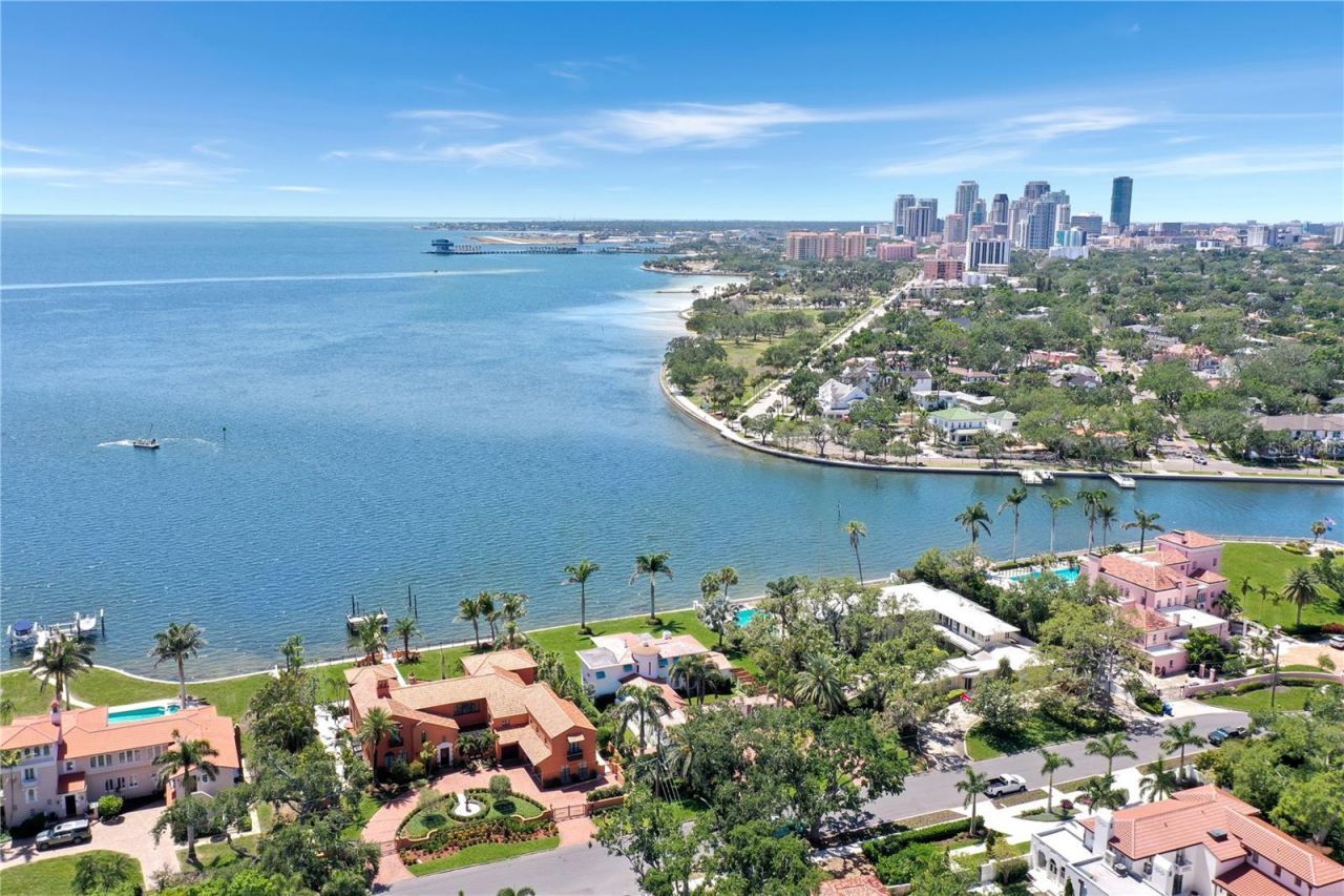 501 Brightwaters Boulevard Ne, Saint Petersburg, FL 33704 Photo