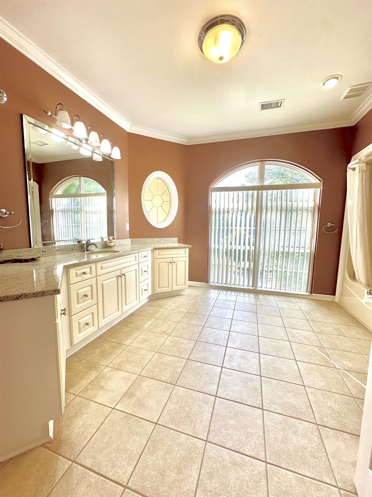 10 Yvonne Court, Havana, FL 32333 Photo