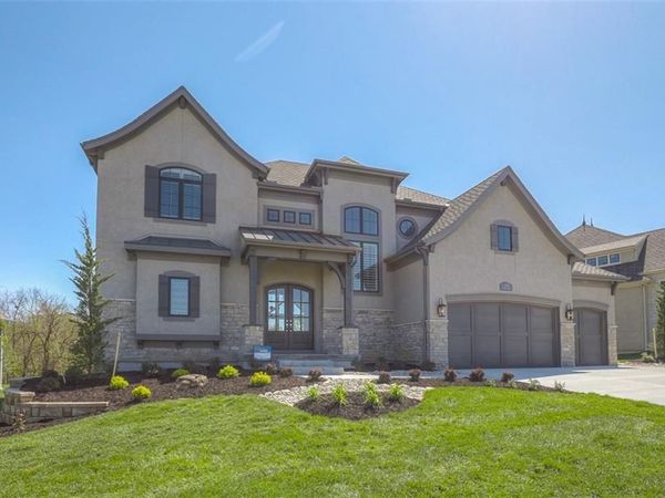 17032 Parkhill Street, Overland Park, KS 66221