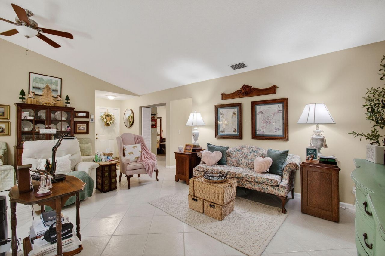 5707 Parkwalk Circle E, Boynton Beach, FL 33472 Photo