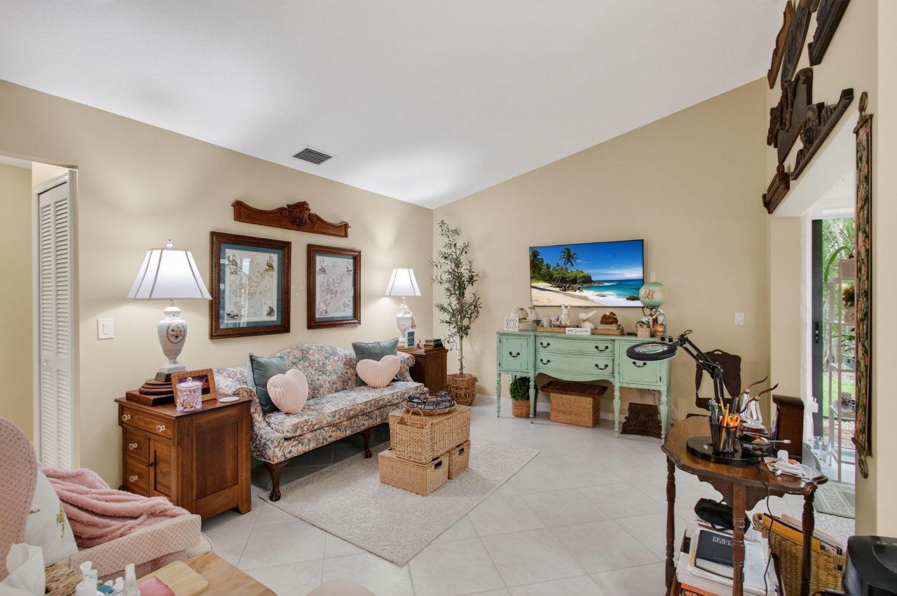 5707 Parkwalk Circle E, Boynton Beach, FL 33472 Photo