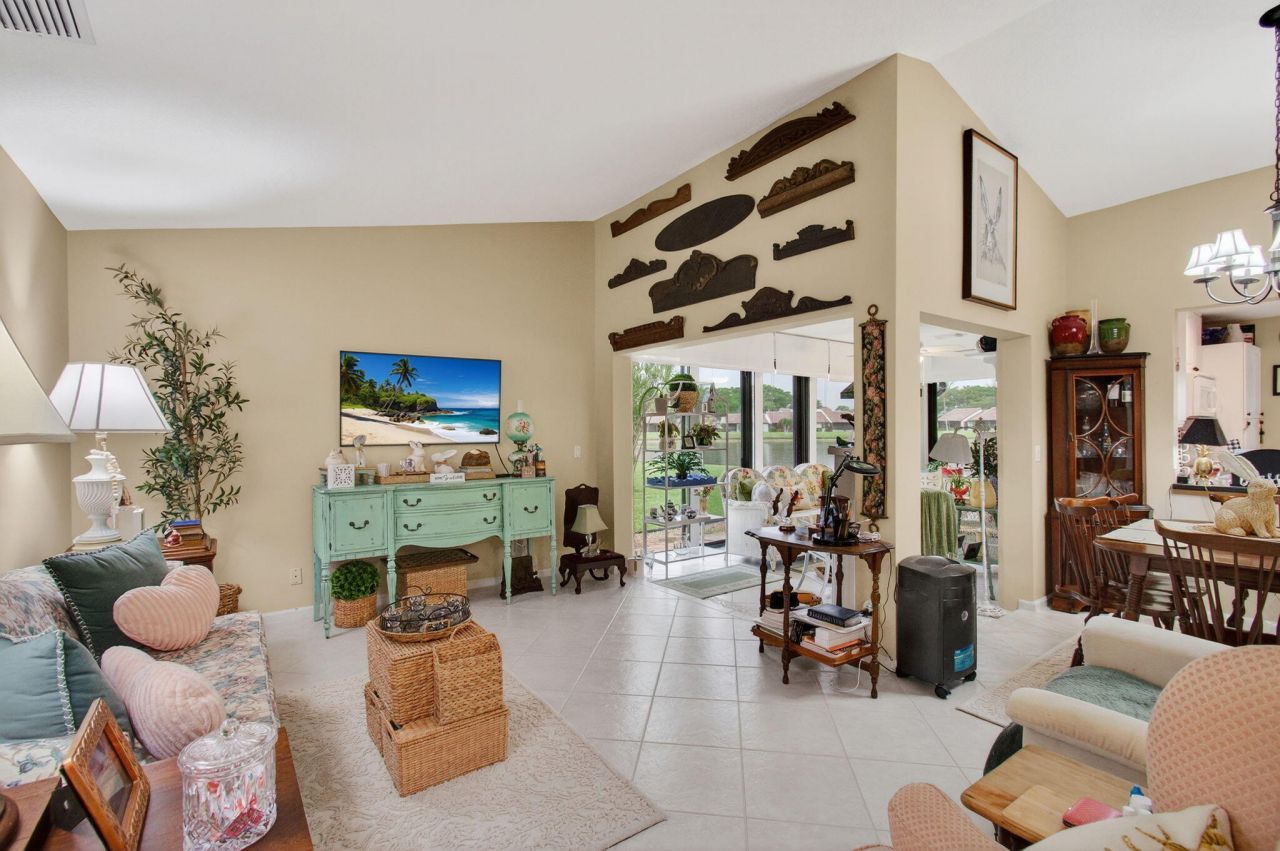 5707 Parkwalk Circle E, Boynton Beach, FL 33472 Photo