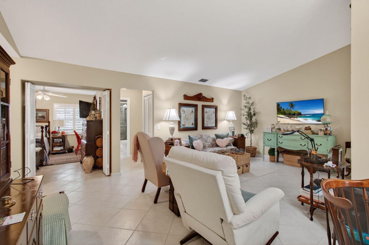 5707 Parkwalk Circle E, Boynton Beach, FL 33472 Photo