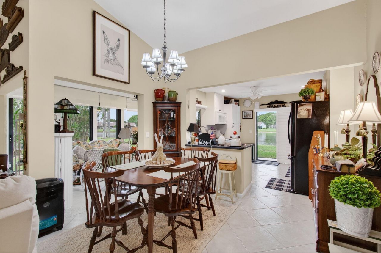 5707 Parkwalk Circle E, Boynton Beach, FL 33472 Photo