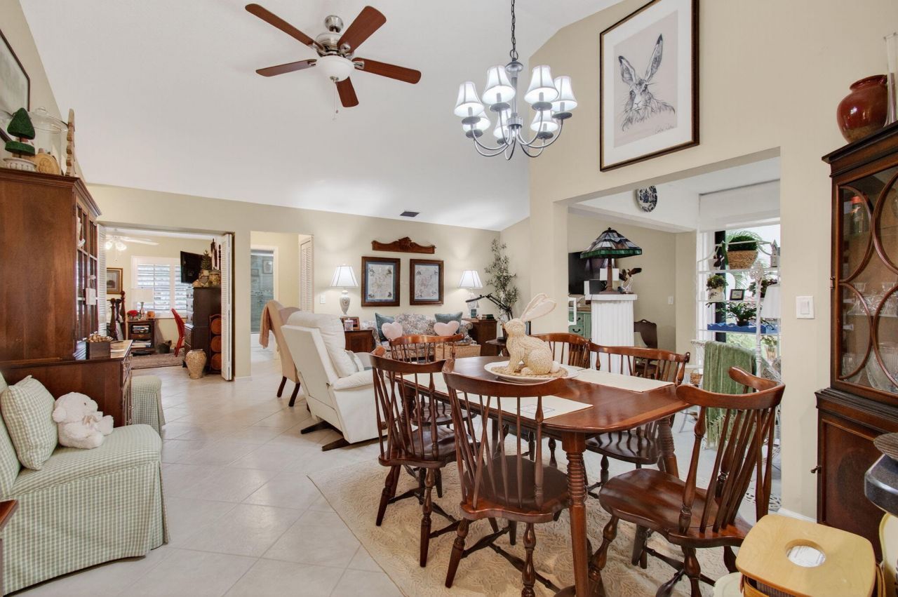 5707 Parkwalk Circle E, Boynton Beach, FL 33472 Photo