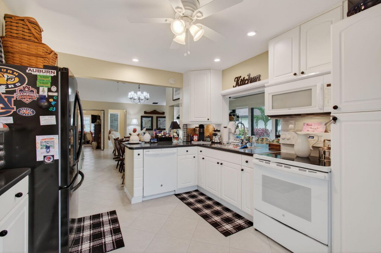 5707 Parkwalk Circle E, Boynton Beach, FL 33472 Photo