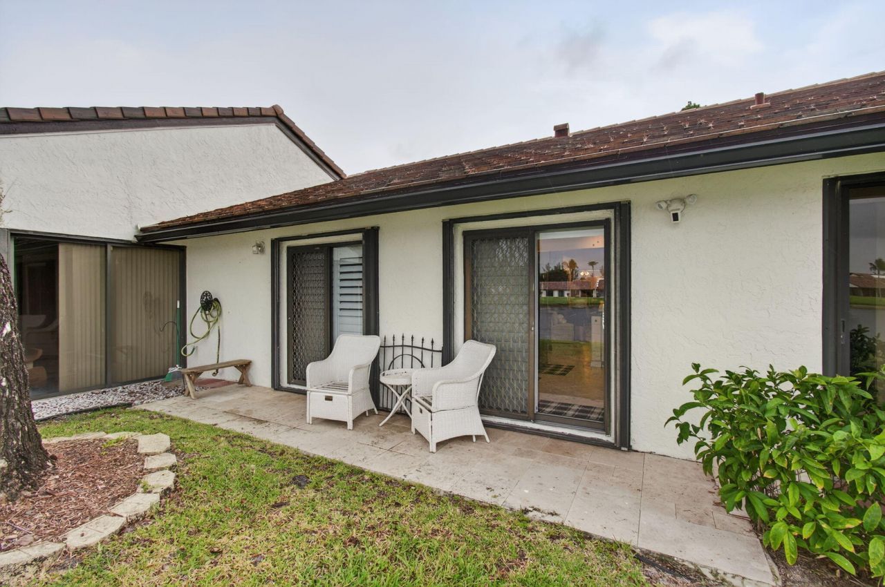 5707 Parkwalk Circle E, Boynton Beach, FL 33472 Photo