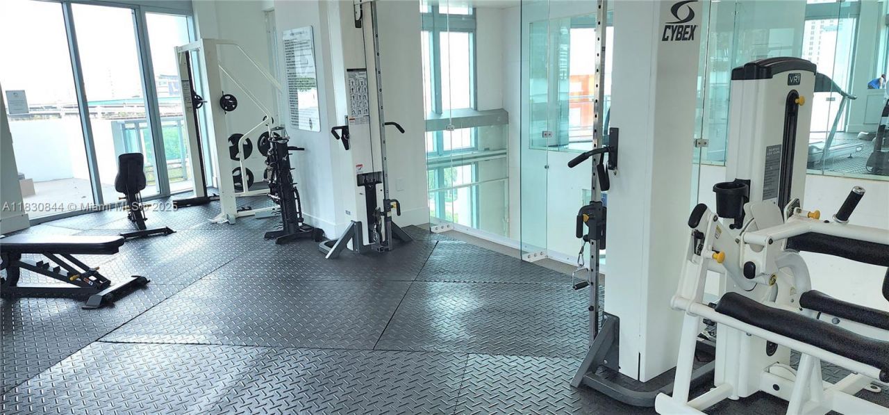 350 S Miami Ave, Unit 3214, Miami, FL 33130 Photo