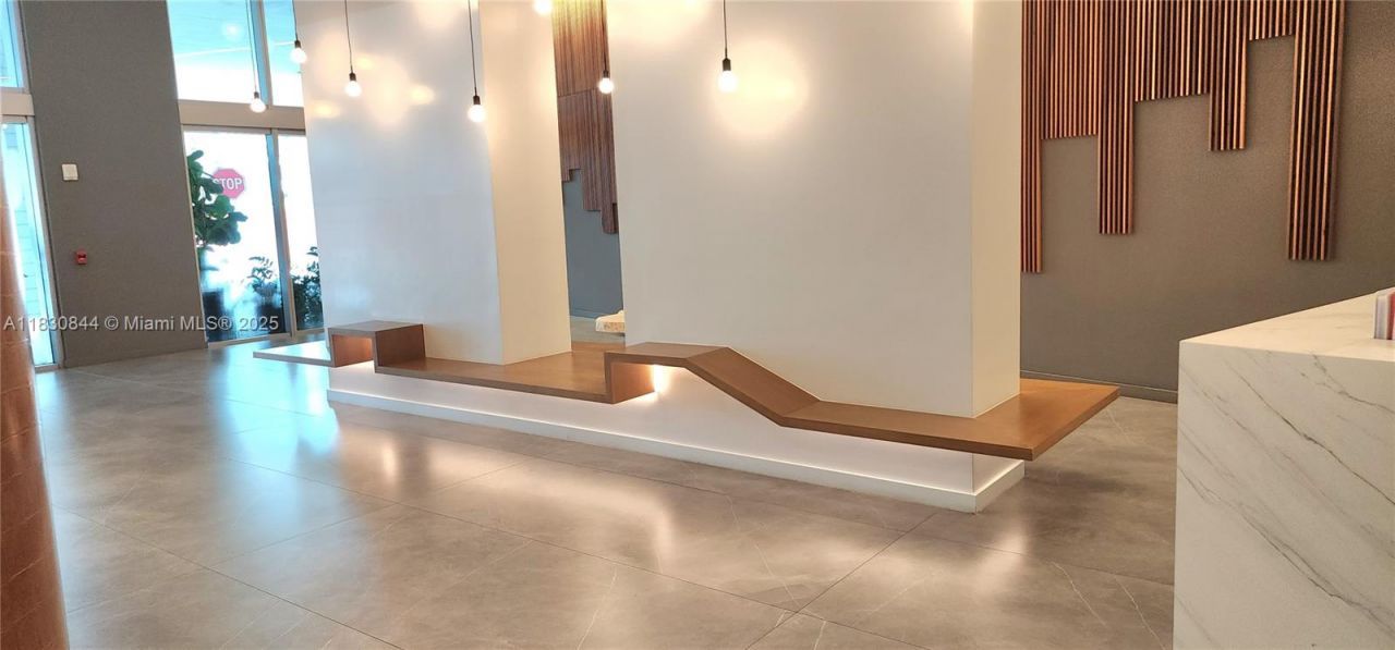 350 S Miami Ave, Unit 3214, Miami, FL 33130 Photo