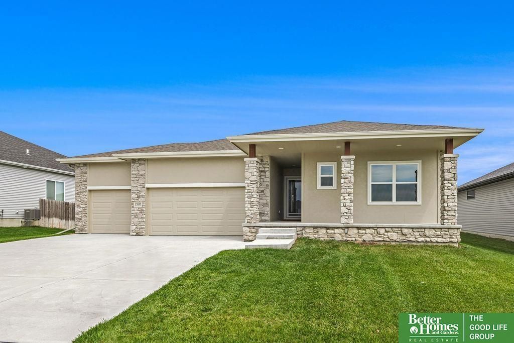 Cambridge Square, , NE Homes for Sale and Real Estate - NP Dodge