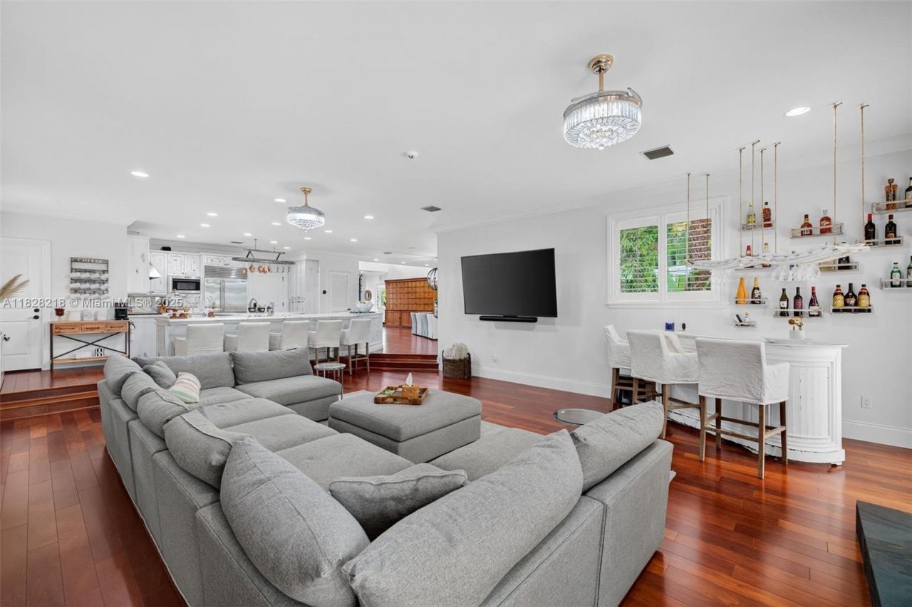 1404 SE 9th St, Fort Lauderdale, FL 33316 Photo