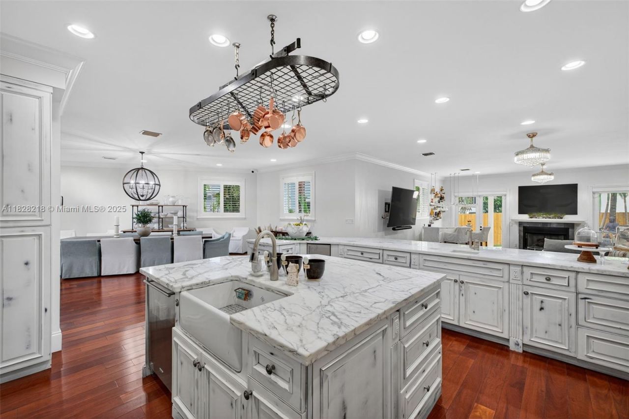 1404 SE 9th St, Fort Lauderdale, FL 33316 Photo