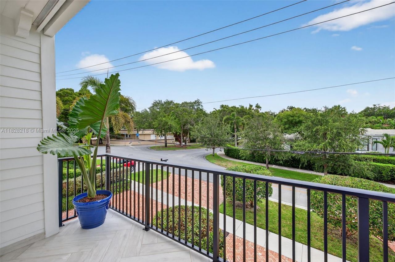 1404 SE 9th St, Fort Lauderdale, FL 33316 Photo