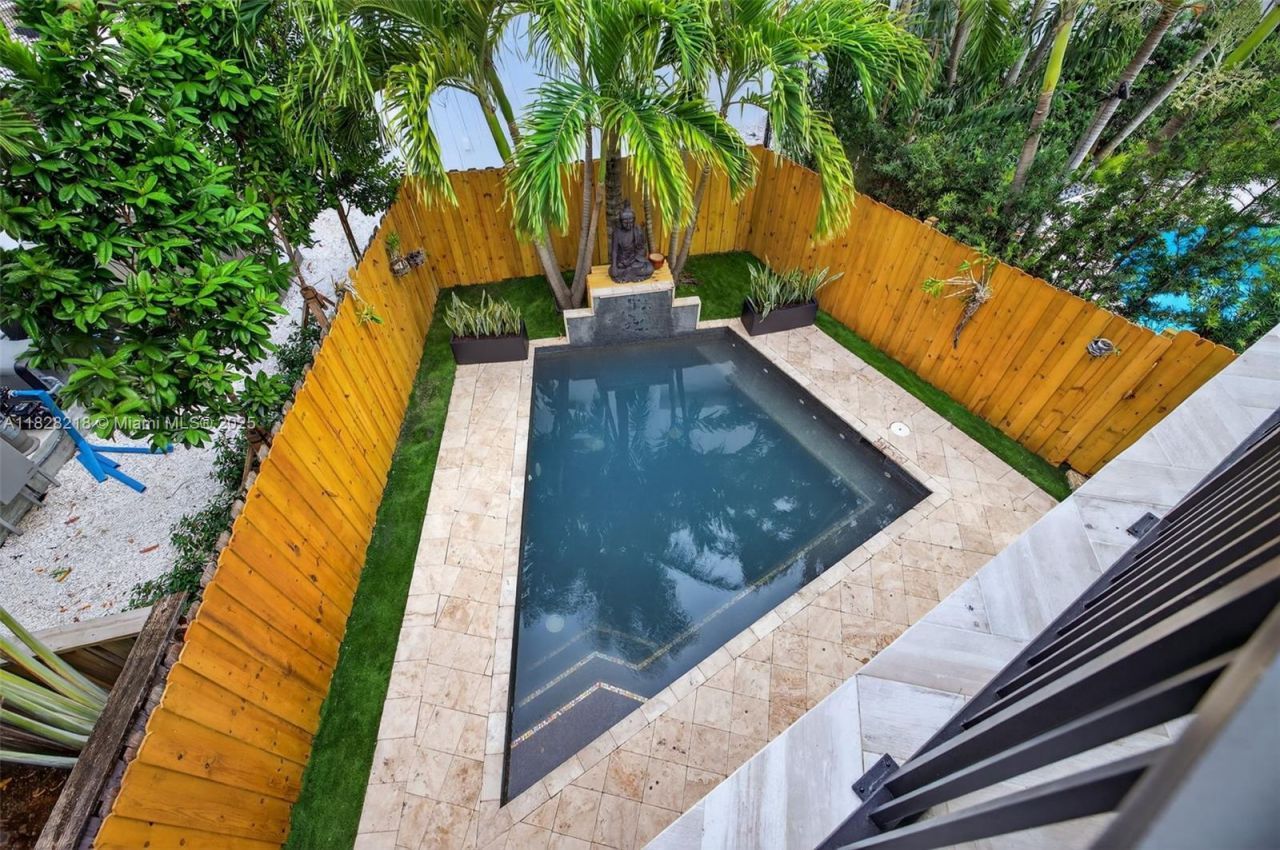 1404 SE 9th St, Fort Lauderdale, FL 33316 Photo