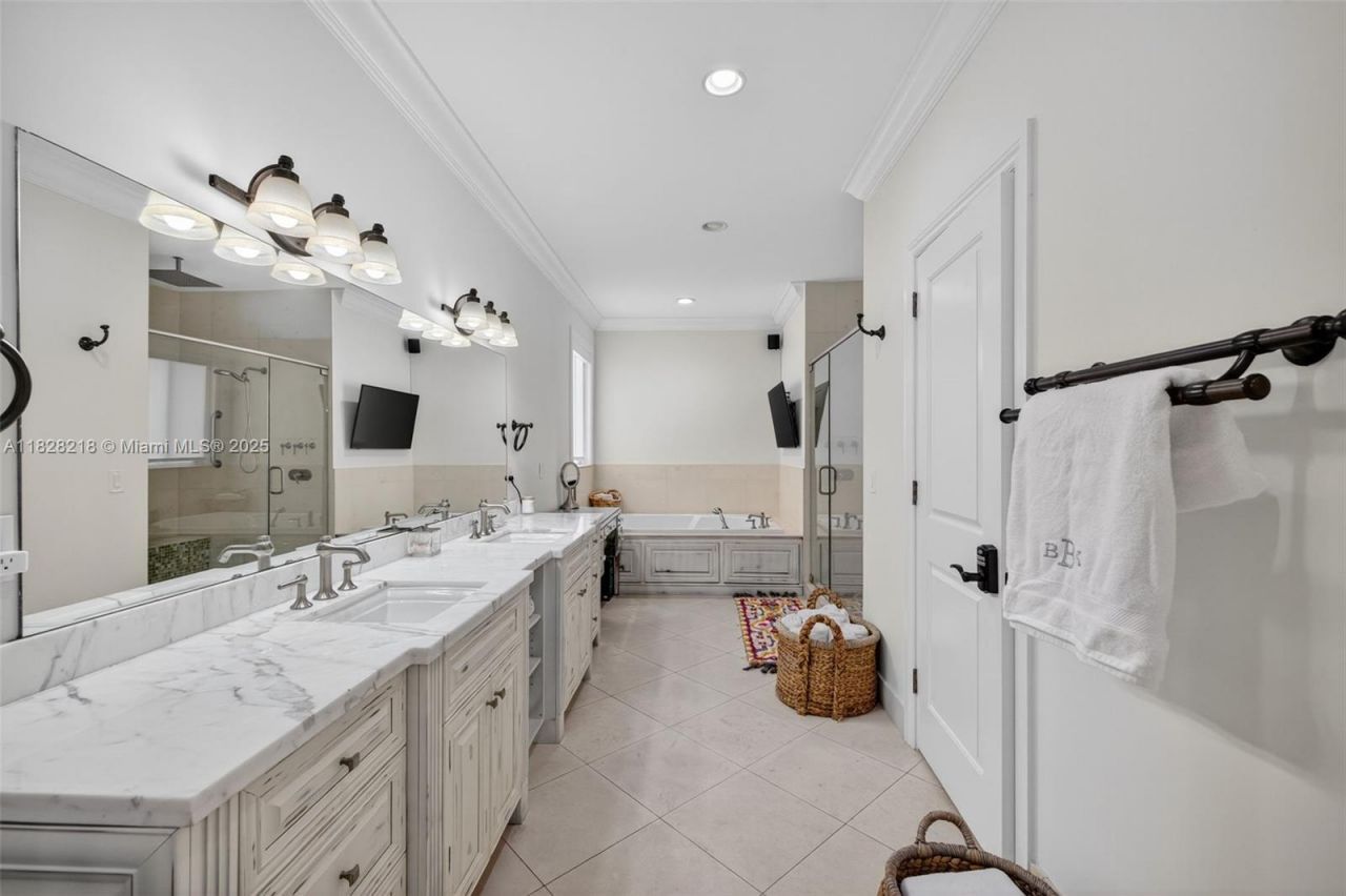 1404 SE 9th St, Fort Lauderdale, FL 33316 Photo