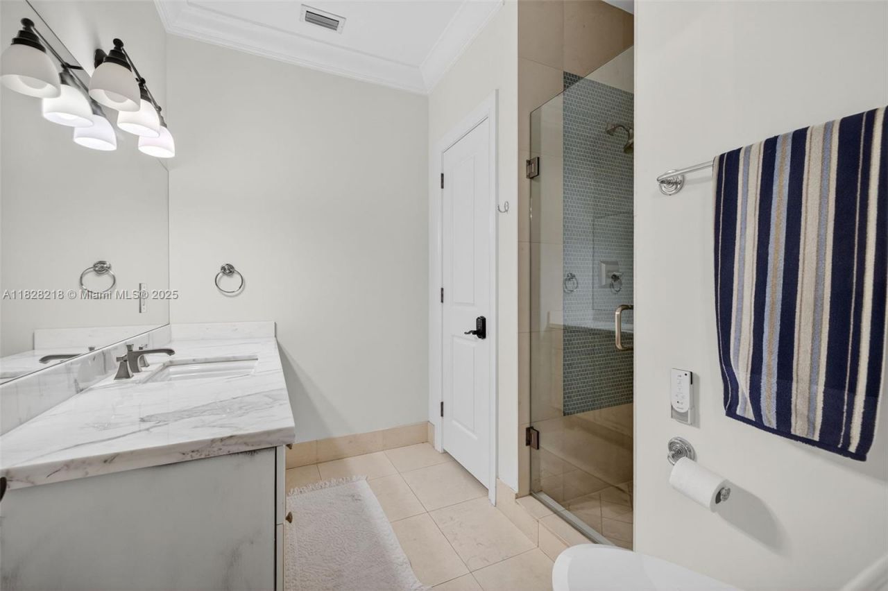 1404 SE 9th St, Fort Lauderdale, FL 33316 Photo