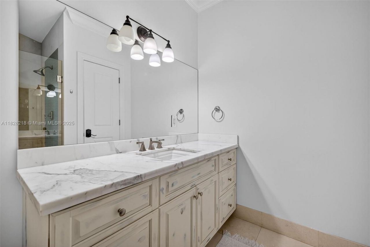 1404 SE 9th St, Fort Lauderdale, FL 33316 Photo