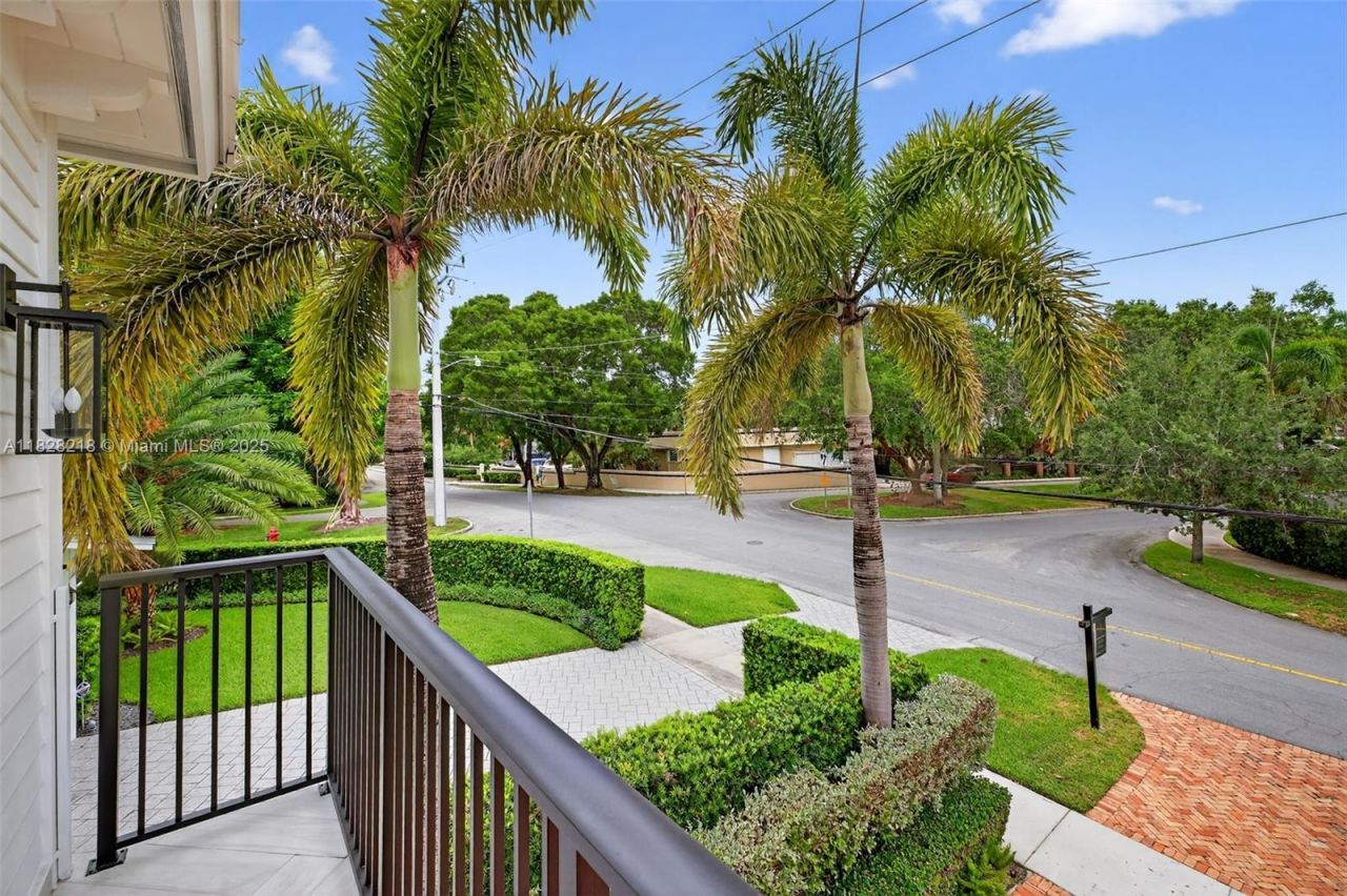 1404 SE 9th St, Fort Lauderdale, FL 33316 Photo