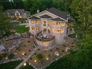 2009 Ices Ferry Drive, Morgantown, WV 26508