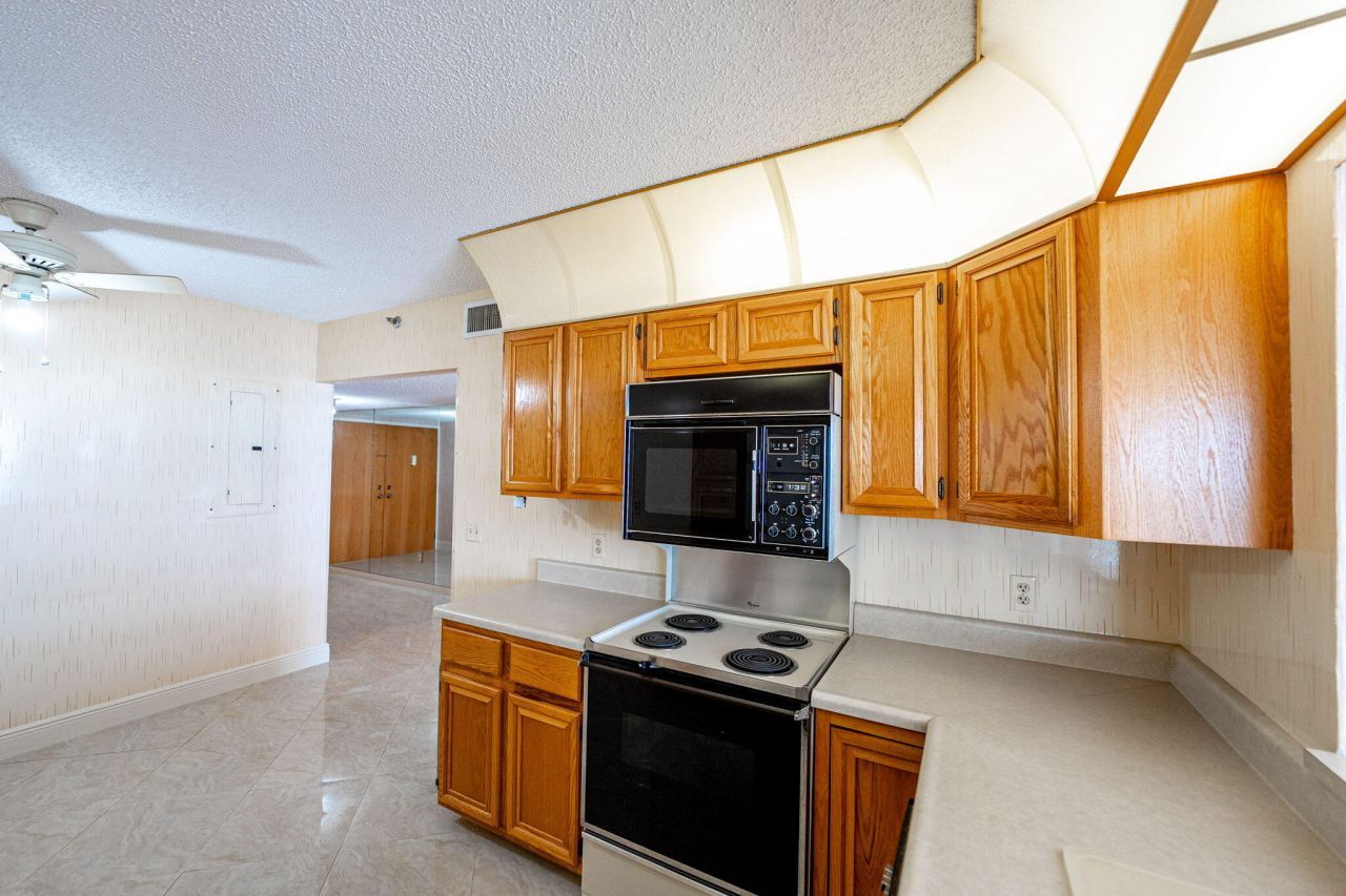9960 S Ocean Drive, Unit 705, Jensen Beach, FL 34957 Photo