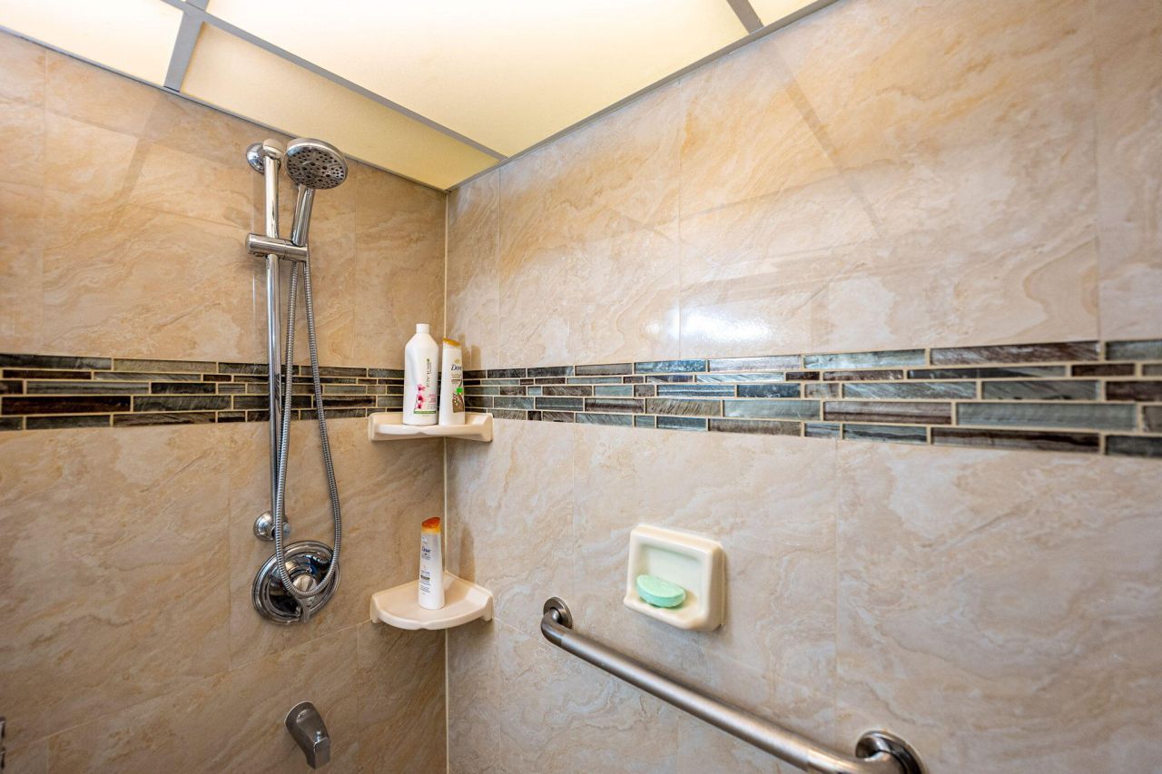 9960 S Ocean Drive, Unit 705, Jensen Beach, FL 34957 Photo