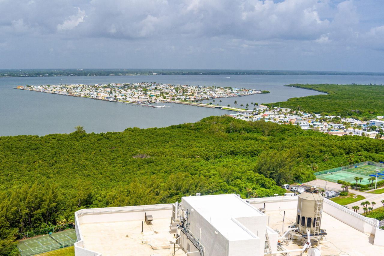 9960 S Ocean Drive, Unit 705, Jensen Beach, FL 34957 Photo