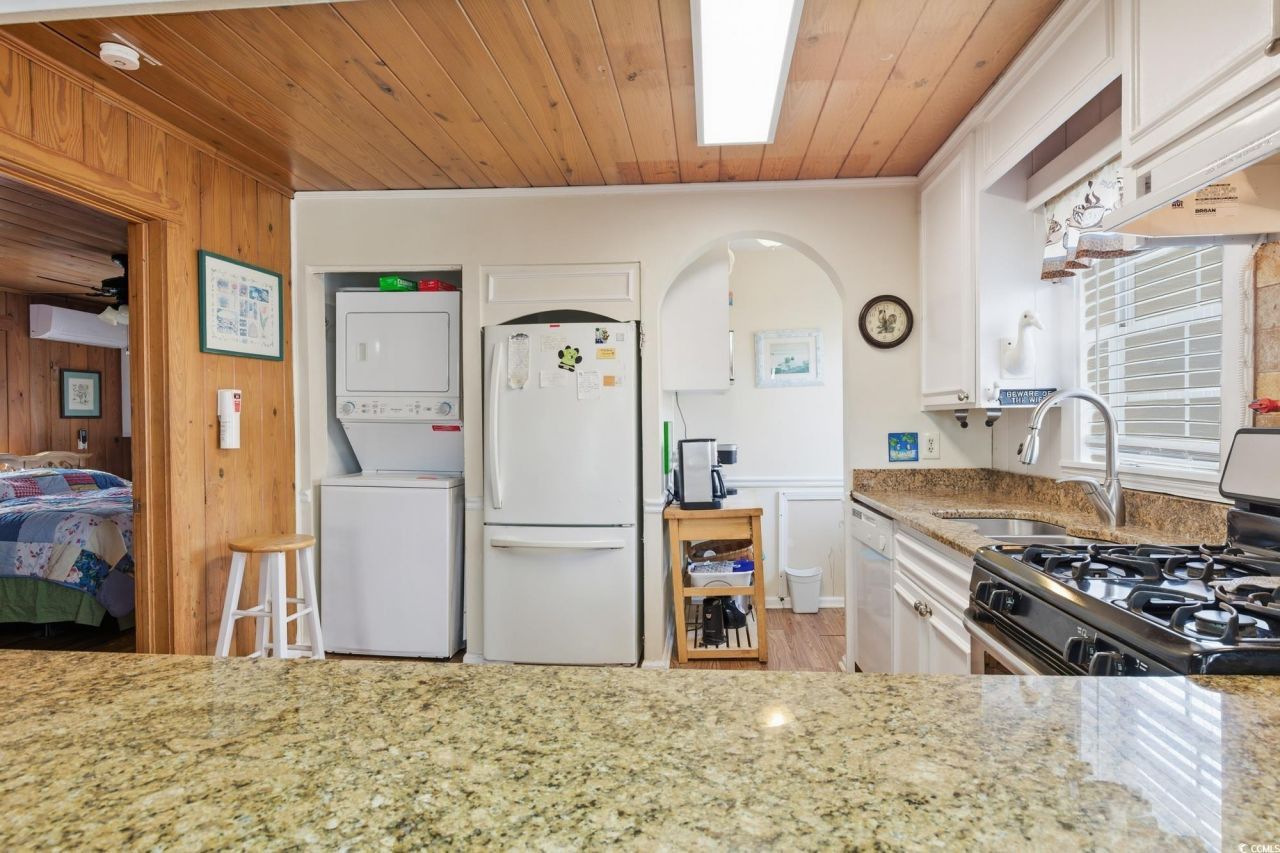 710 S Waccamaw Dr. Photo 13