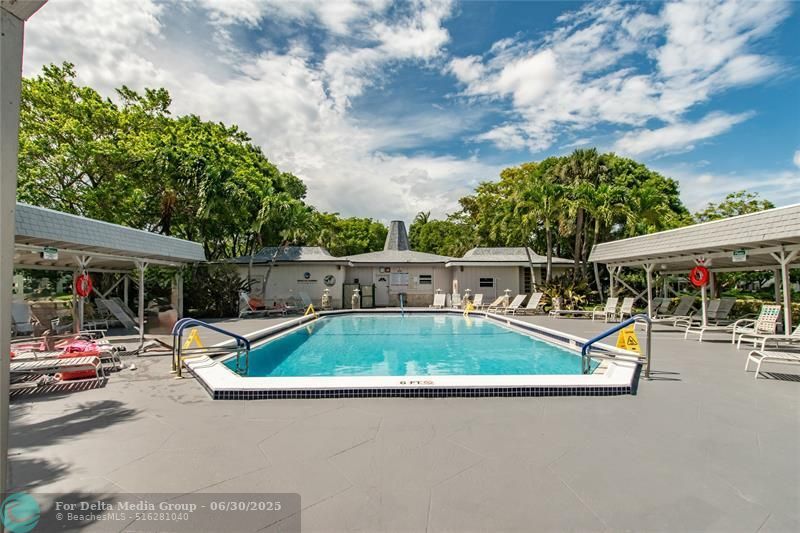 5003 NW 35th Street, Unit 503, Lauderdale Lakes, FL 33319 Photo