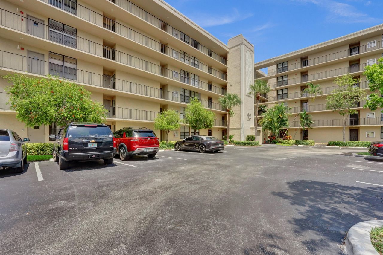12 Royal Palm Way, Unit 6020, Boca Raton, FL 33432 Photo