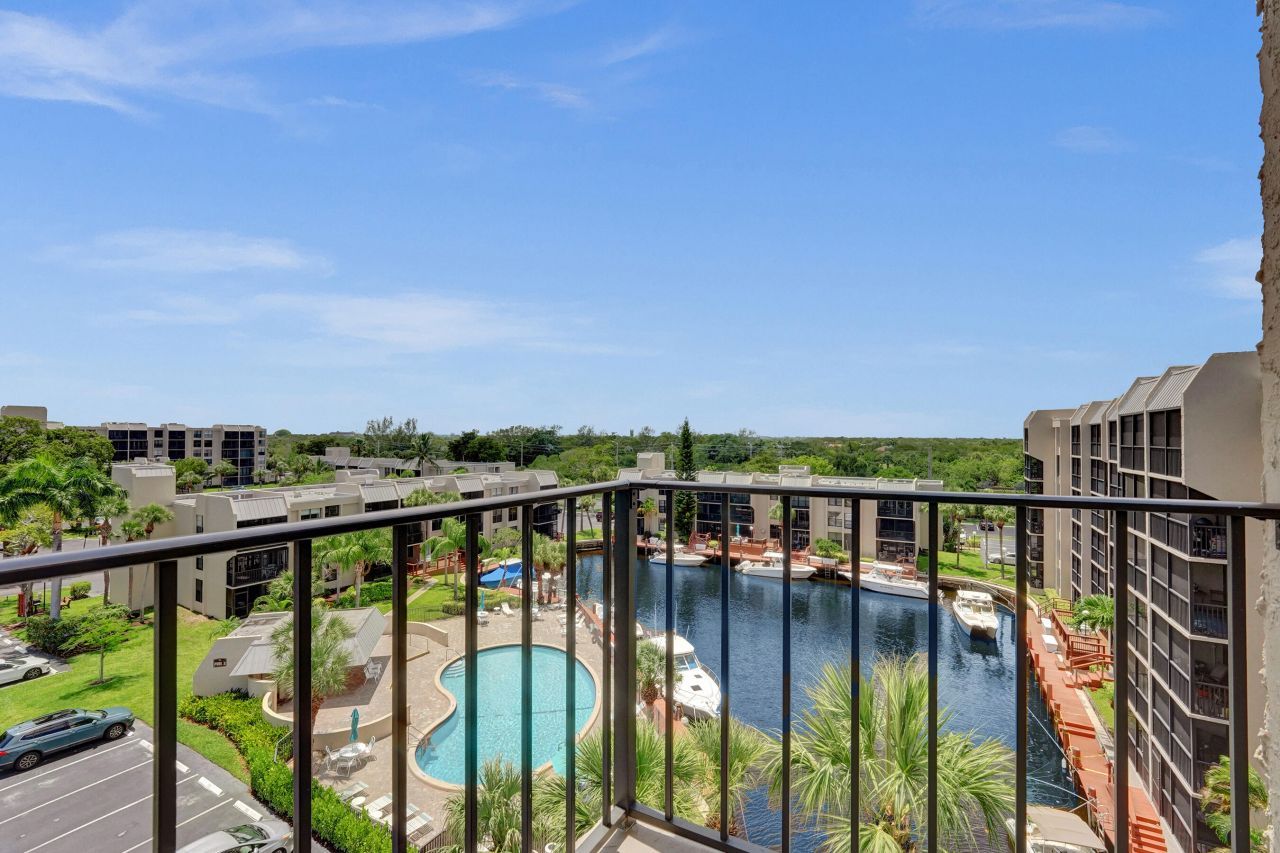 12 Royal Palm Way, Unit 6020, Boca Raton, FL 33432 Photo
